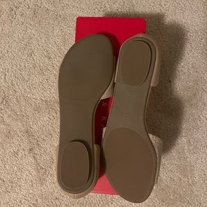 NWT Kelly & Katie Sz 7.5 Flats